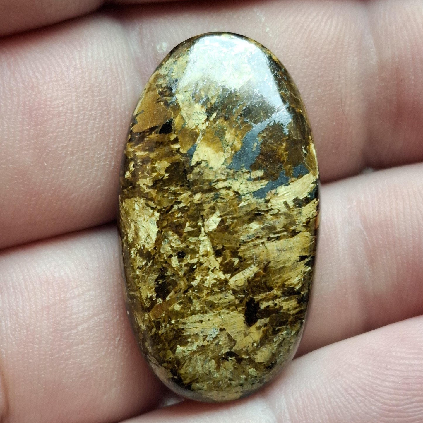 Cabochon bronzite