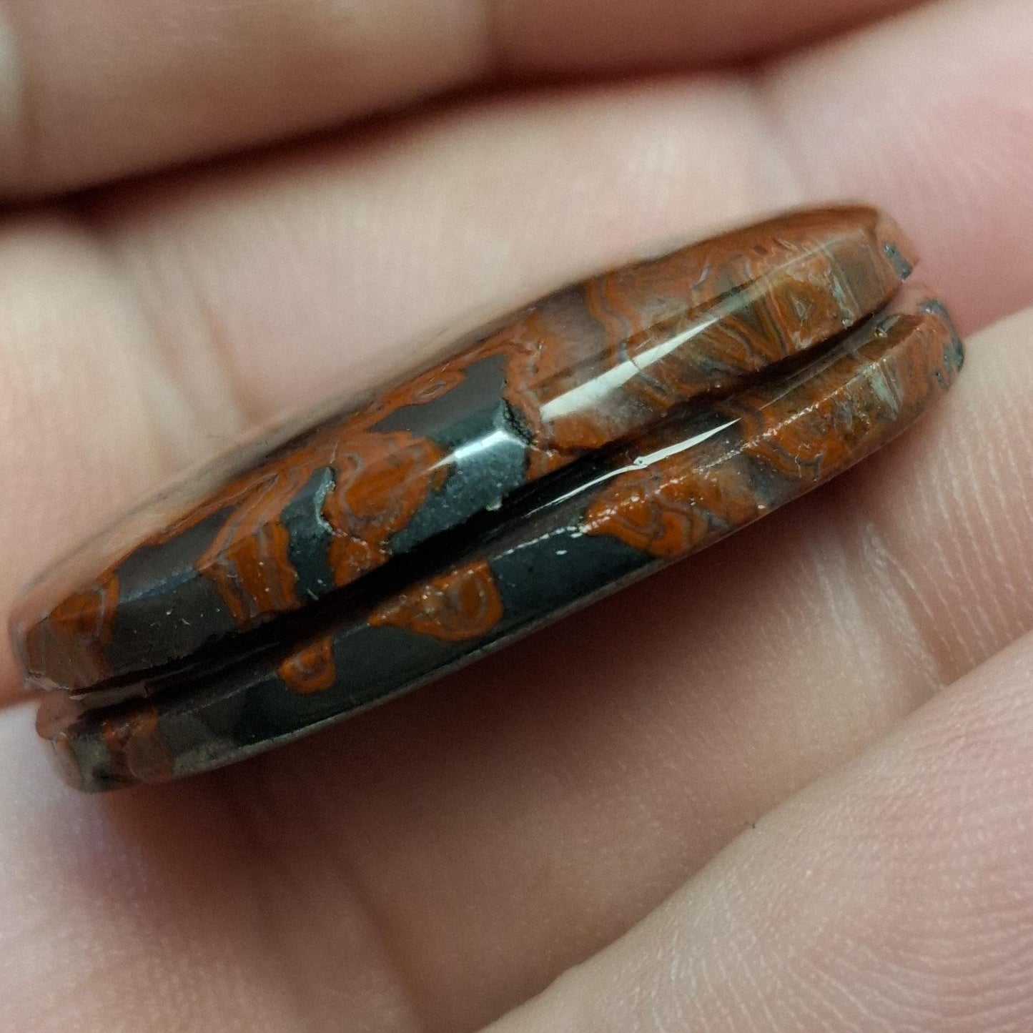 Cabochon agate de saphoz rainurée