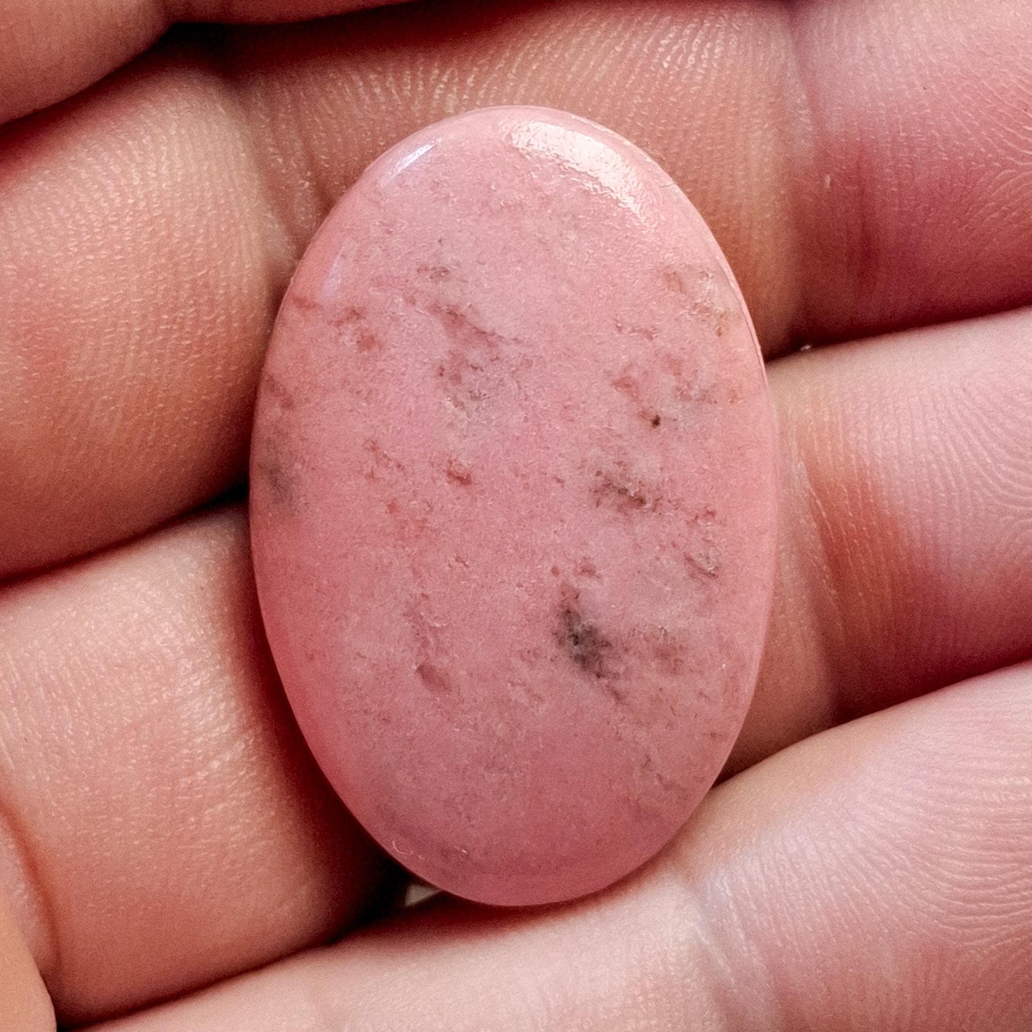 Cabochon thulite de lom rainurée