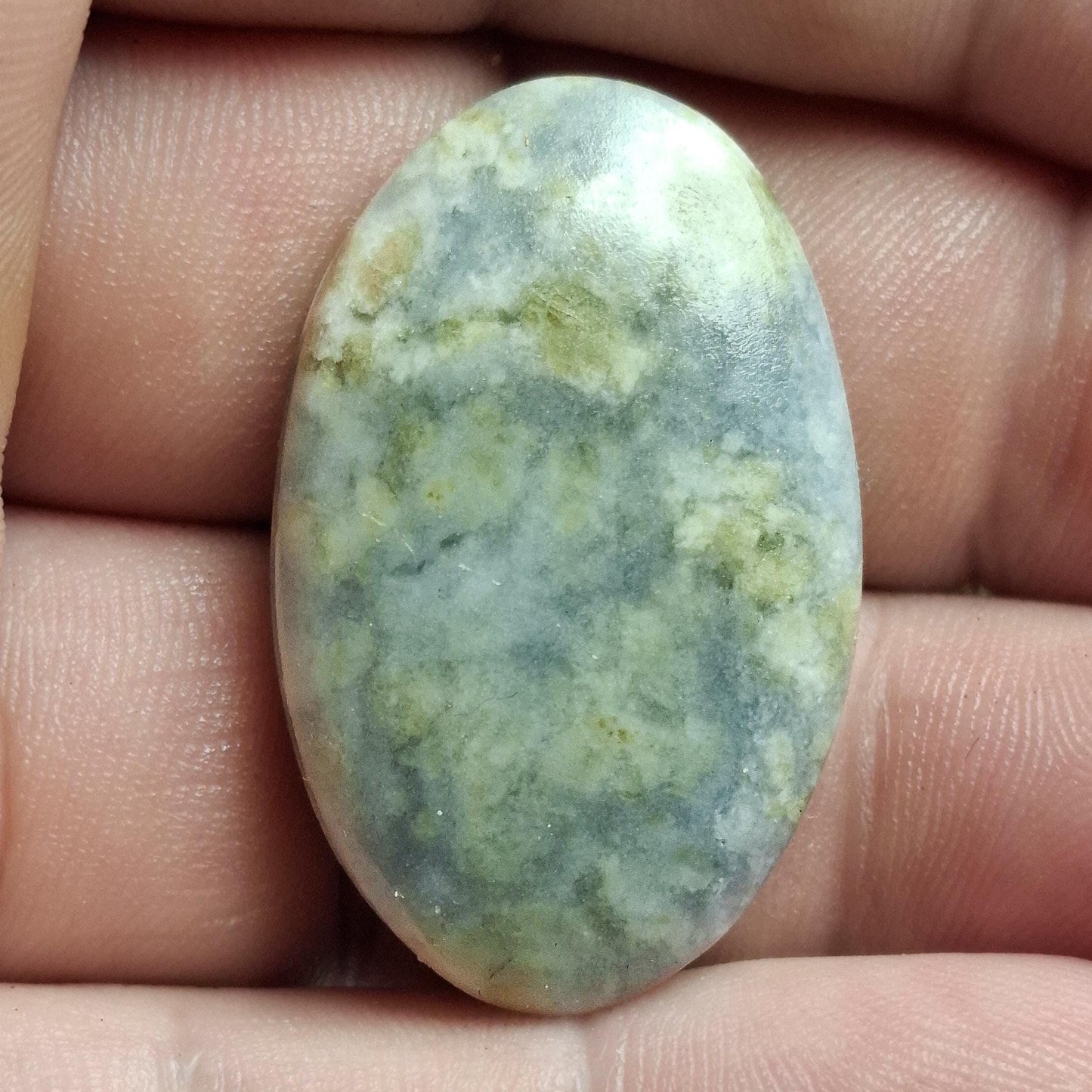 Cabochon calcite bleue de tchèquie rainurée