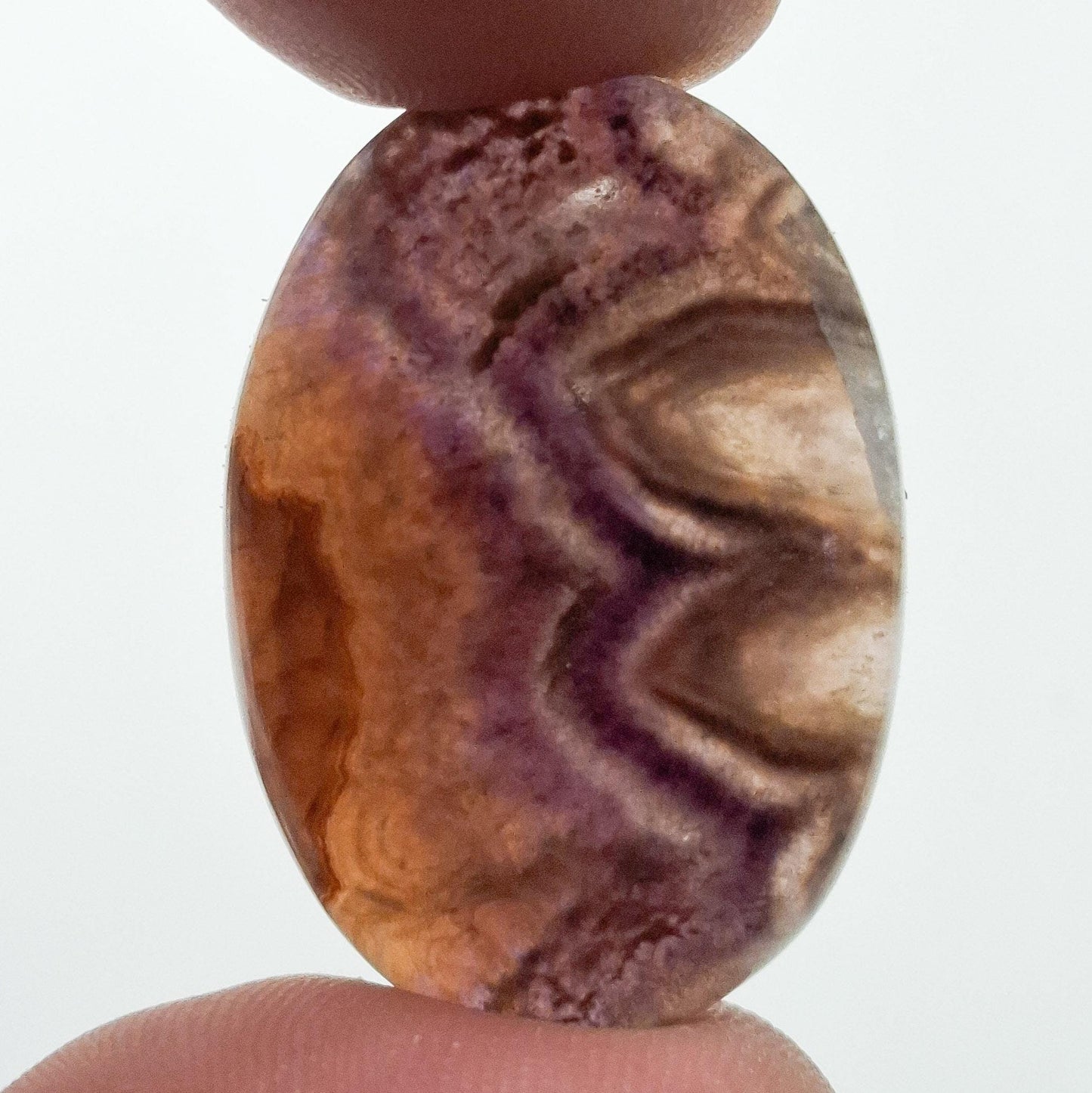 Cabochon agate lace de chatelperron