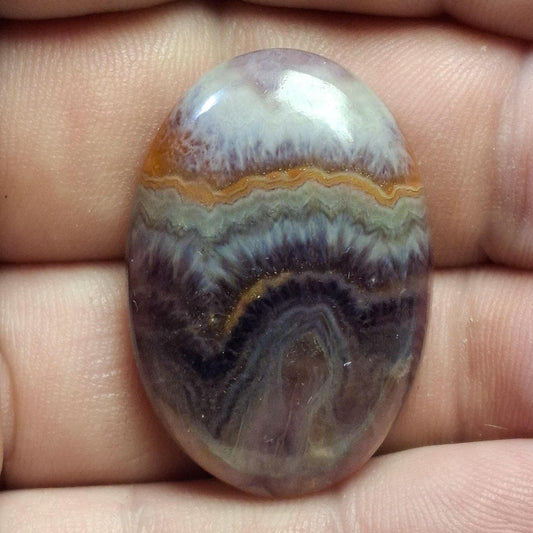 Cabochon agate lace de chatelperron