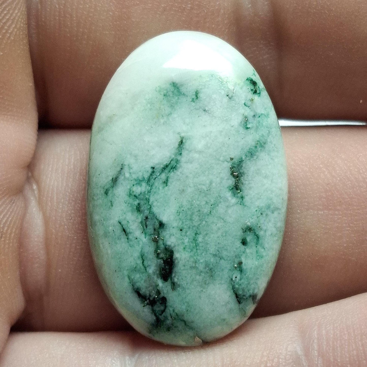 Cabochon mariposite