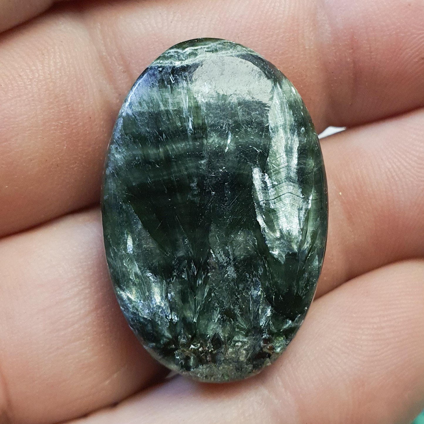 Cabochon seraphinite rainurée