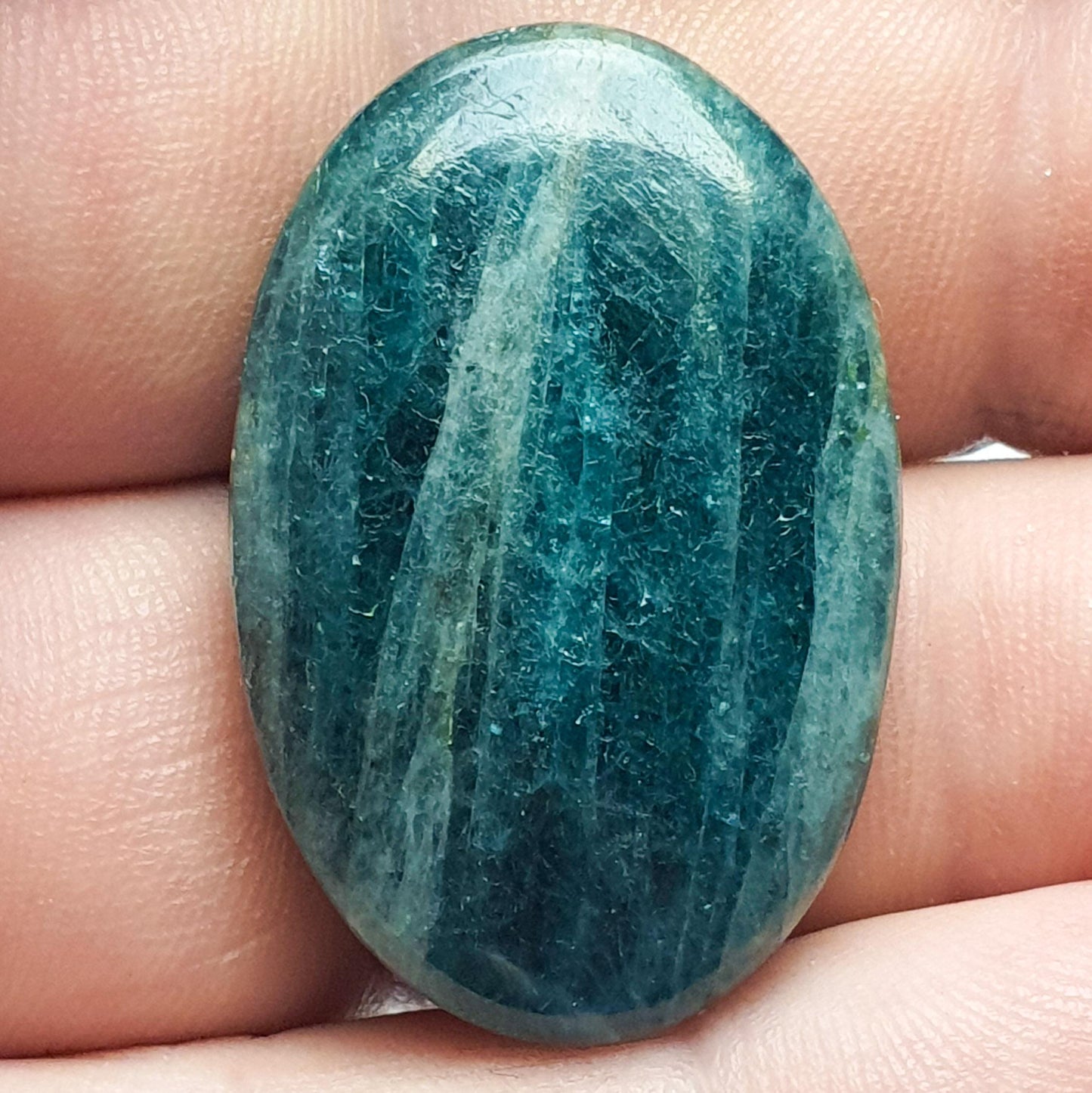 Cabochon apatite verte