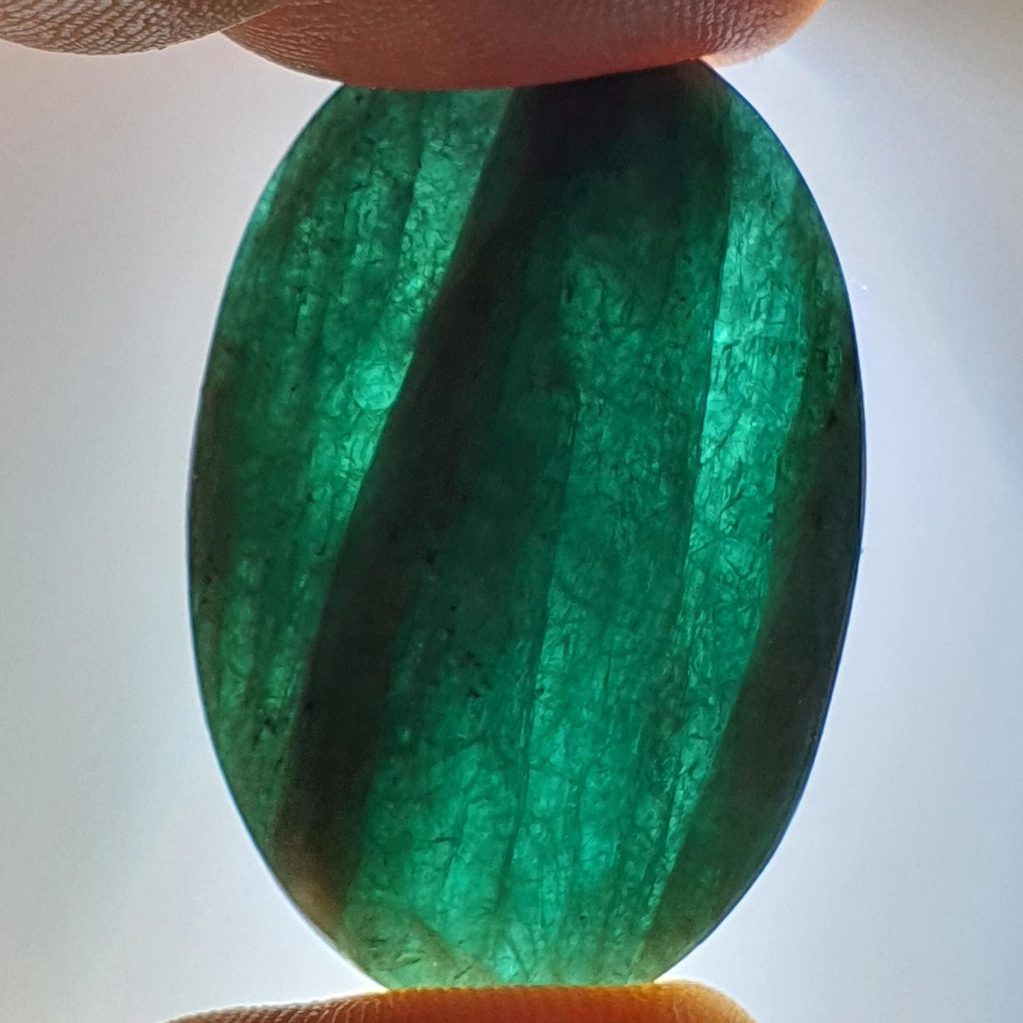 Cabochon apatite verte