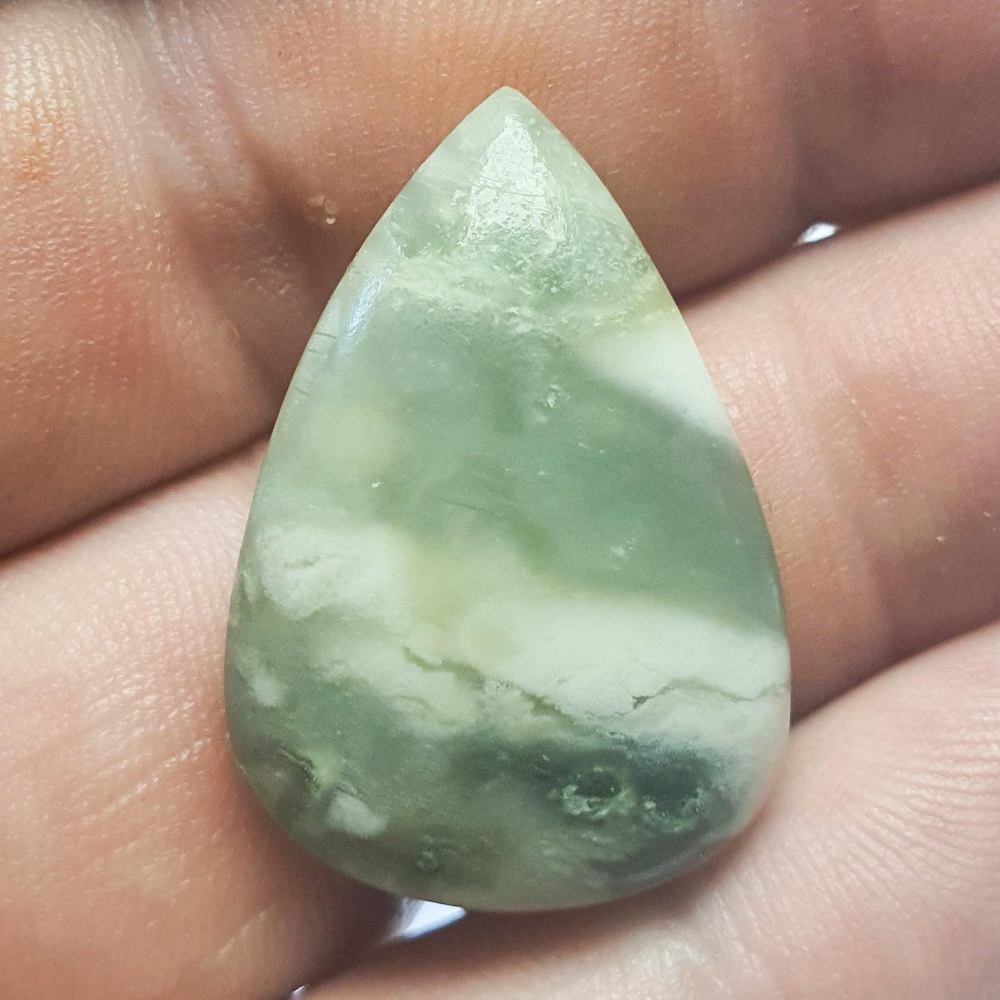 Cabochon opale kiwi