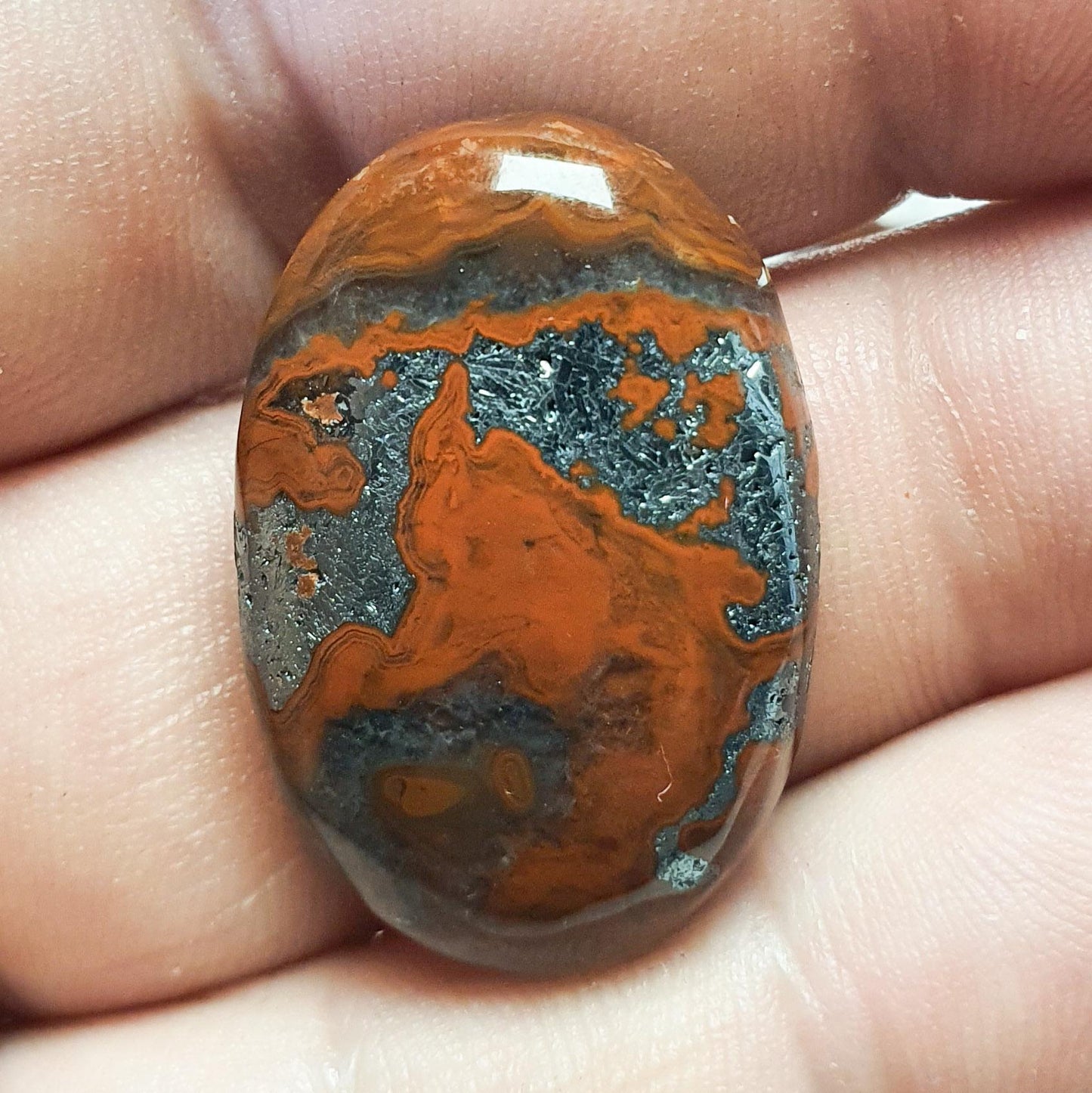 Cabochon agate de saphoz à  inclusion hématite