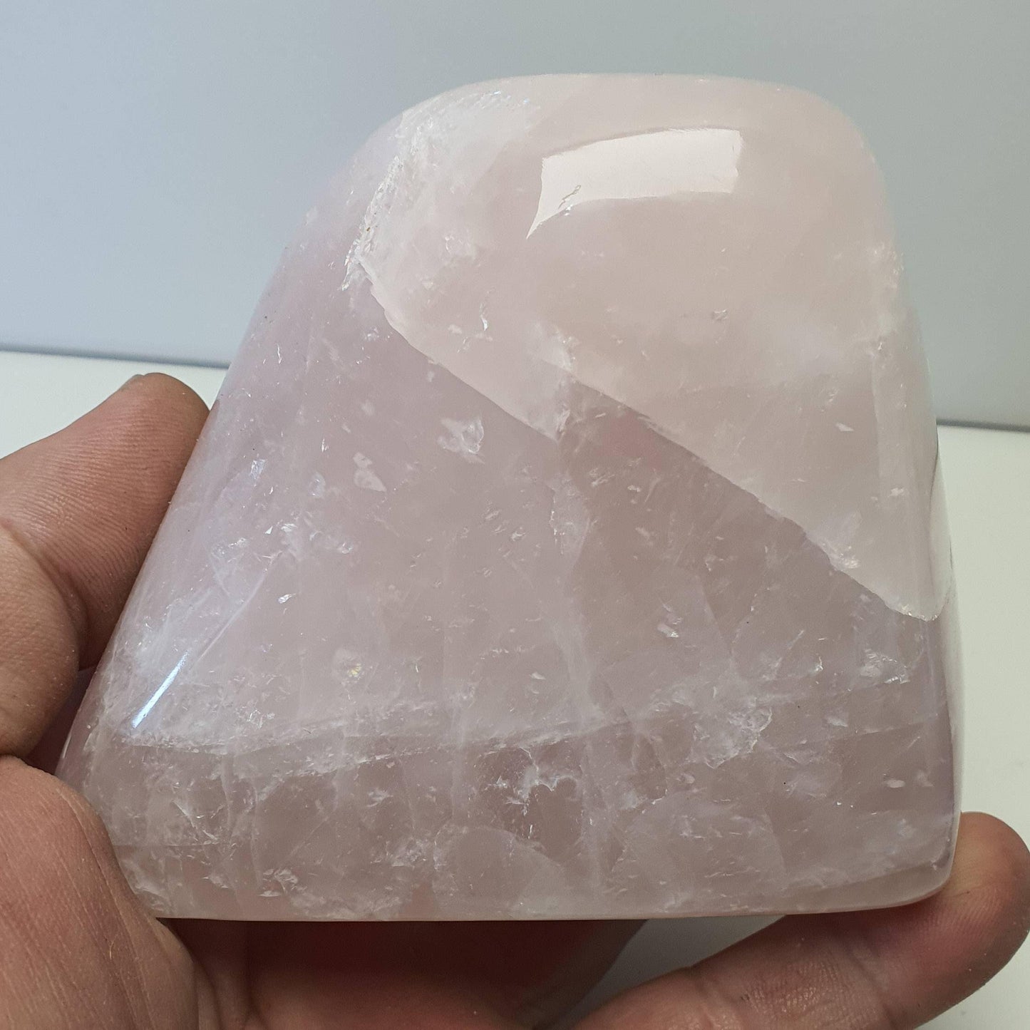 Quartz rose forme libre polie