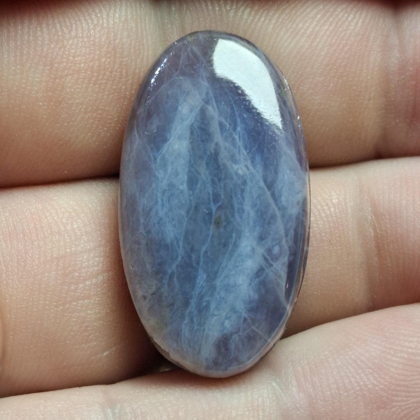 Cabochon calcédoine lavande rainurée