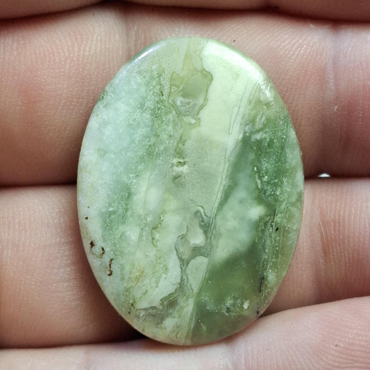 Cabochon opale kiwi rainurée