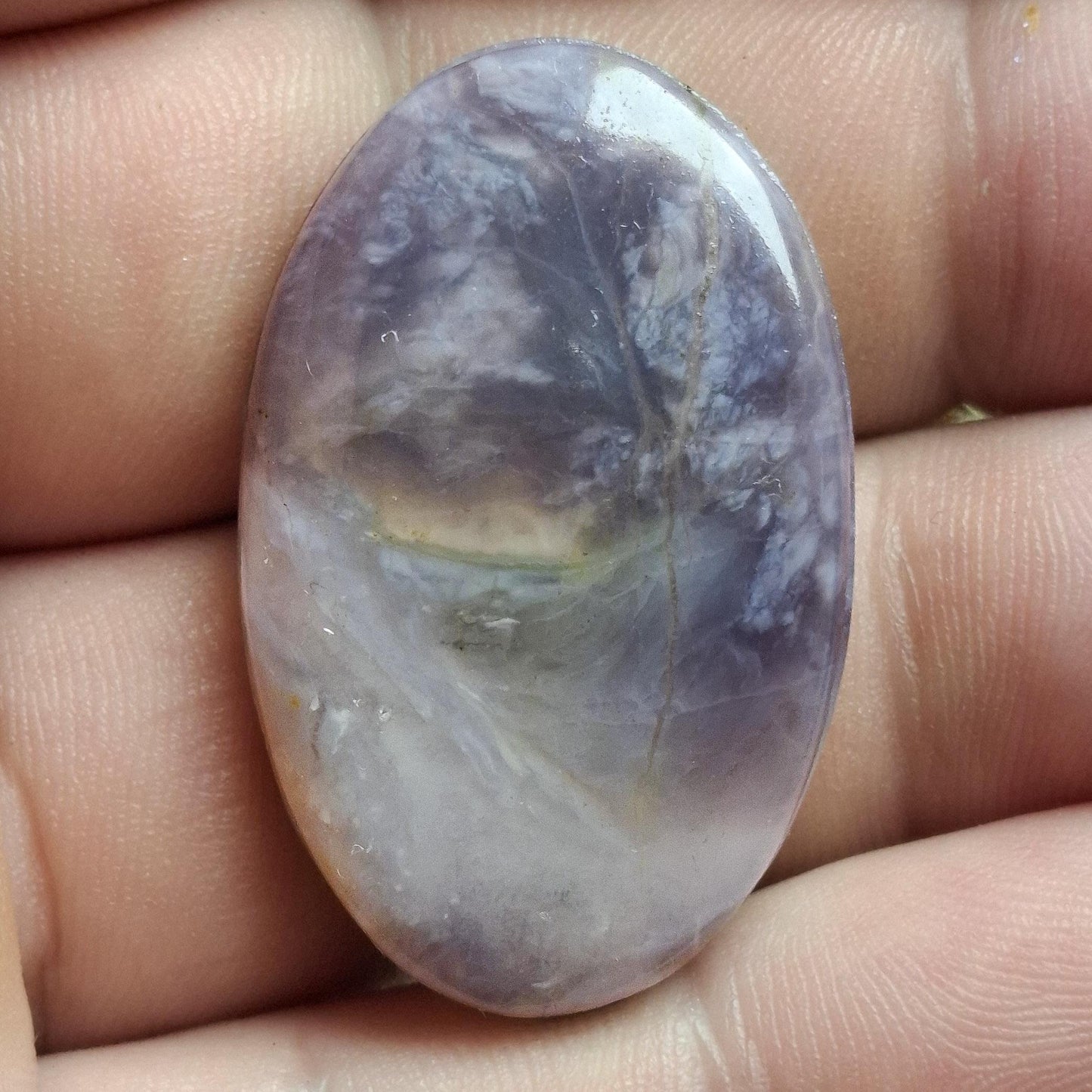 Cabochon calcédoine lavande rainurée