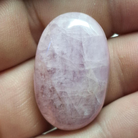 Cabochon kunzite