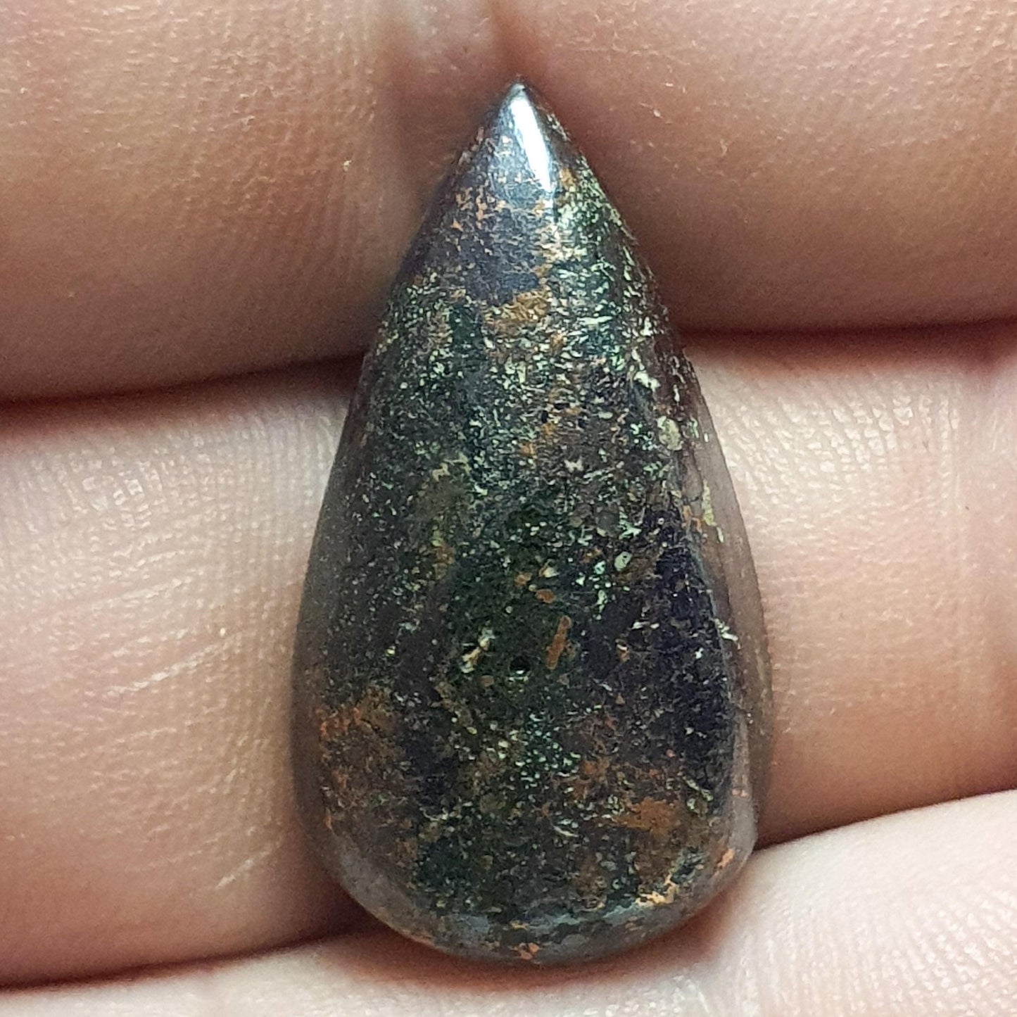 Cabochon cuivre natif à cuprite de bisbee