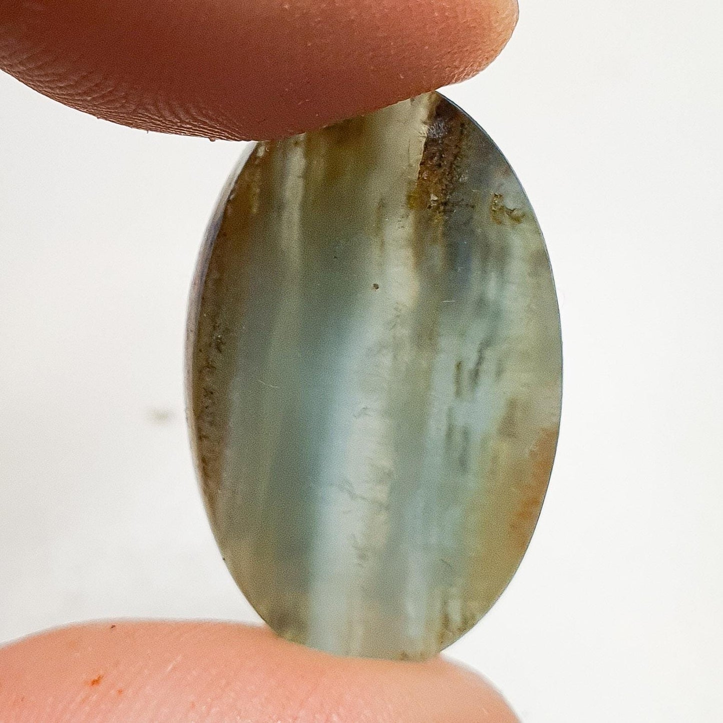 Cabochon aragonite bleue