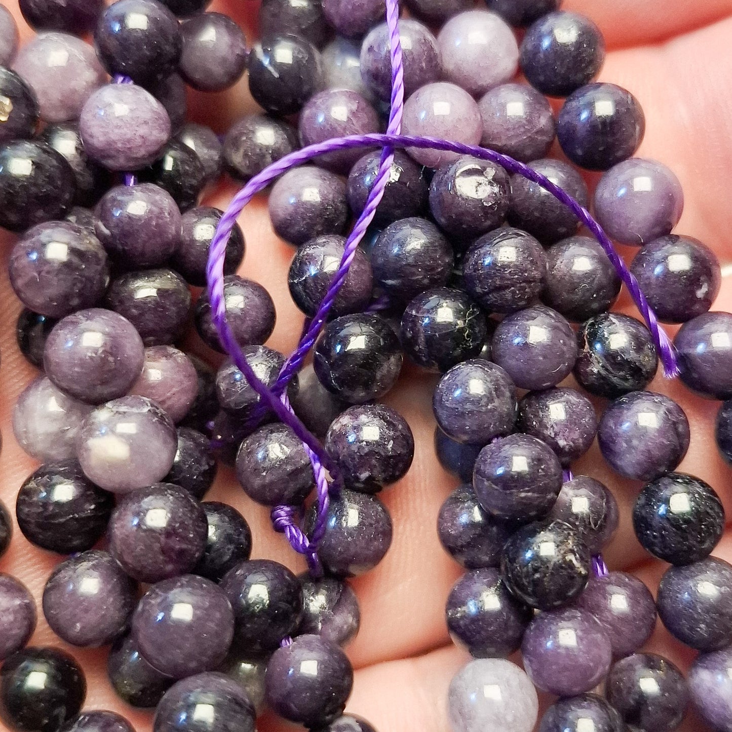 Perles Sugilite 6mm, corde 40cm perles rondes naturelles