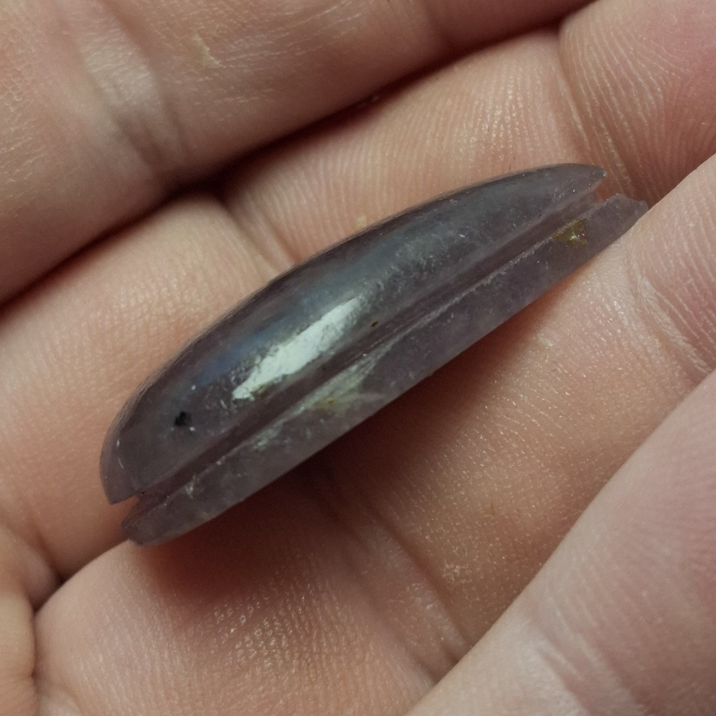 Cabochon Lepidolite Rainurée