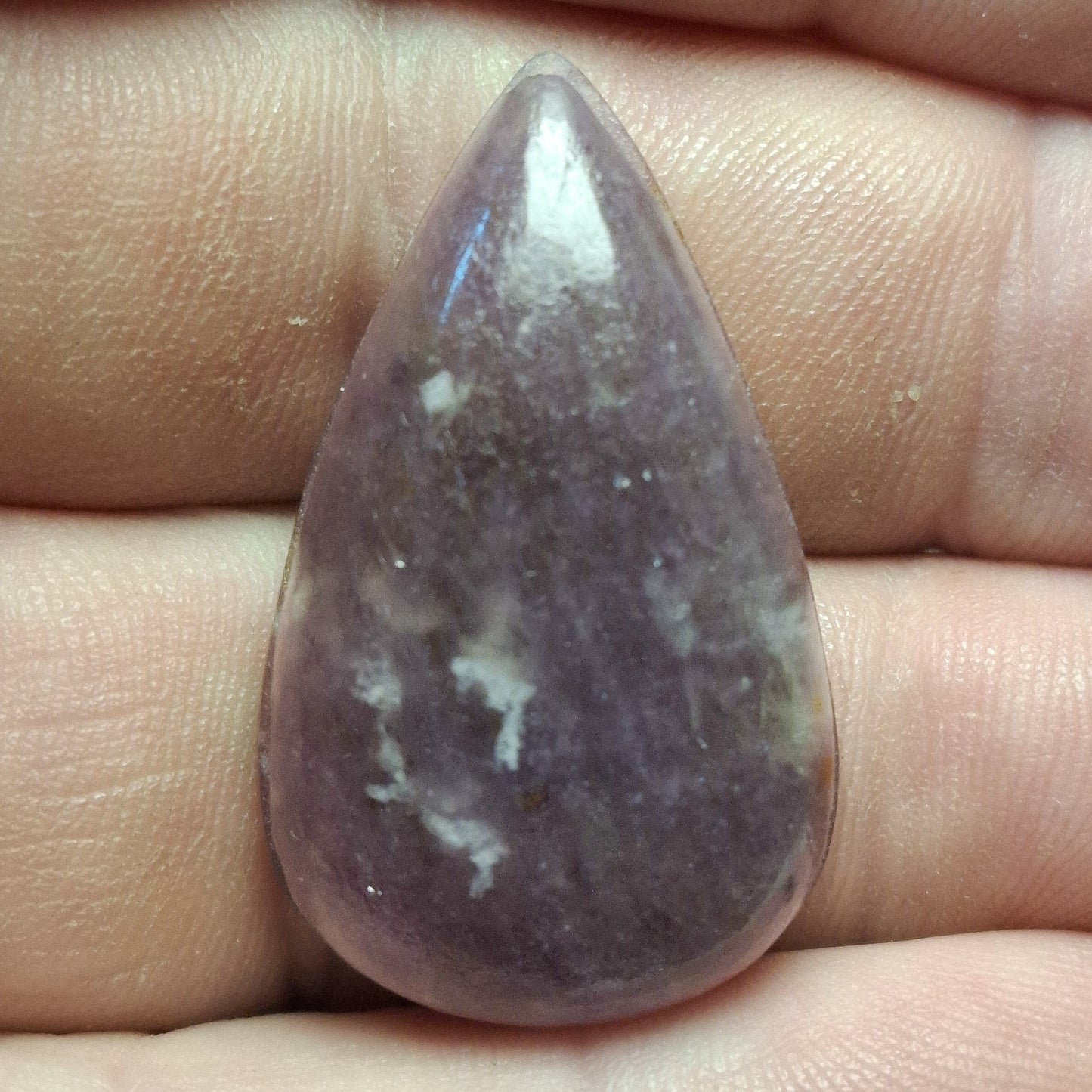 Cabochon Lepidolite Rainurée