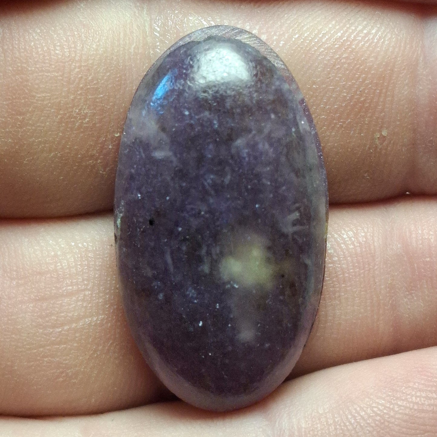 Cabochon Lepidolite Rainurée