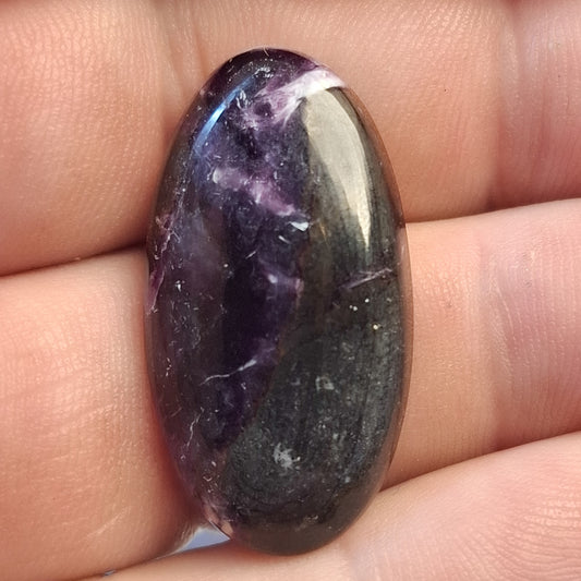 Cabochon Kammererite