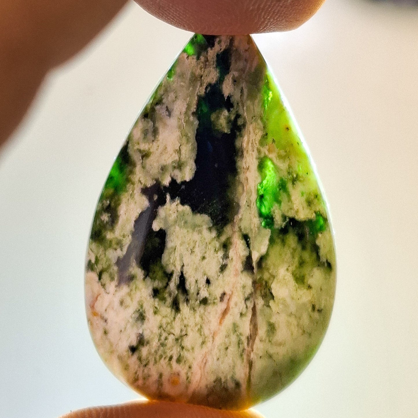 Cabochon Serpentine