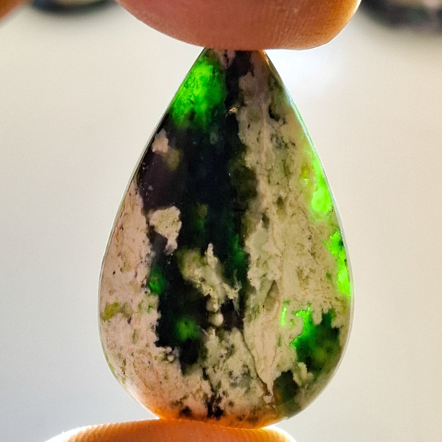 Cabochon Serpentine