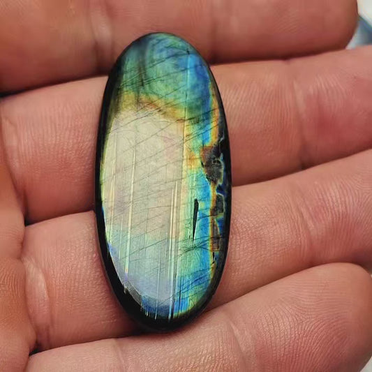 Cabochon spectrolite de yläama finlande